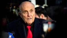 Inhabilitan a Rudy Giuliani en Washington por su respuesta en las elecciones de 2020