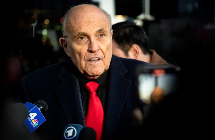 Inhabilitan a Rudy Giuliani en Washington por su respuesta en las elecciones de 2020