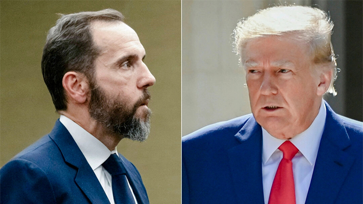 (Izquierda) El abogado especial Jack Smith en Washington el 1 de agosto de 2023. (Derecha) El expresidente Donald Trump en Palm Beach, Florida, el 8 de noviembre de 2022. (Saul Loeb/Eva Marie Uzcategui/AFP vía Getty Images)