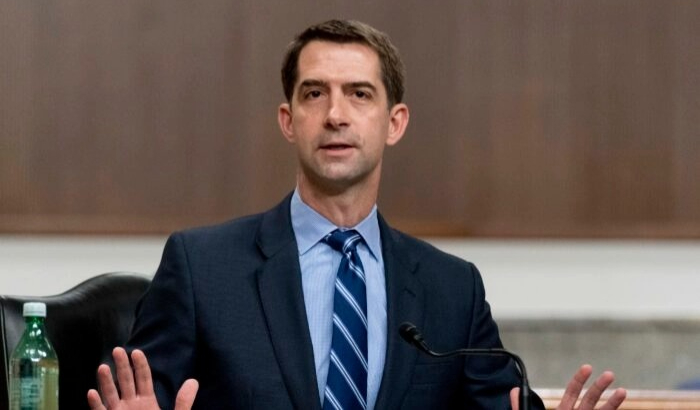 El senador Tom Cotton ( R-Ark.) en el Capitolio en Washington, el 25 de marzo de 2021. (Andrew Harnik/Pool/Getty Images)
