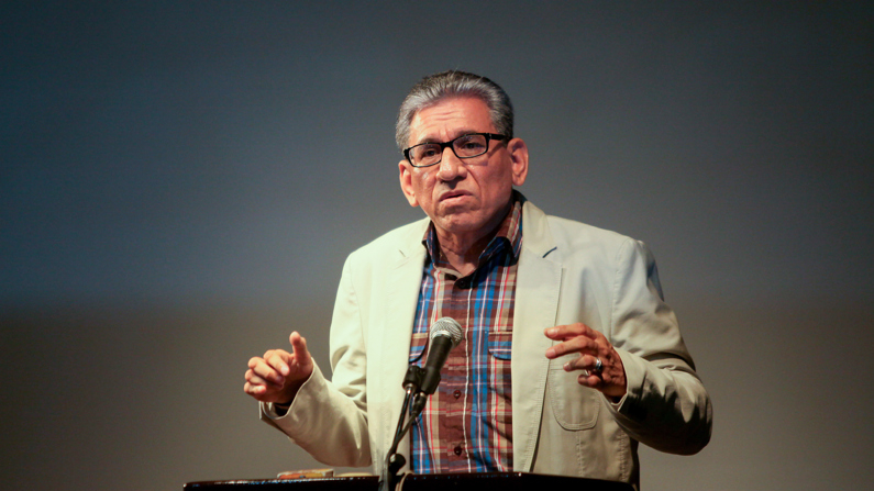 Fotografía de archivo del 7 de agosto de 2012 del exjefe militar nicaragüense Humberto Ortega, hablando durante un seminario, auspiciado por la embajada de Francia en Managua, Nicaragua. (EFE/ Mario Lopez ARCHIVO)