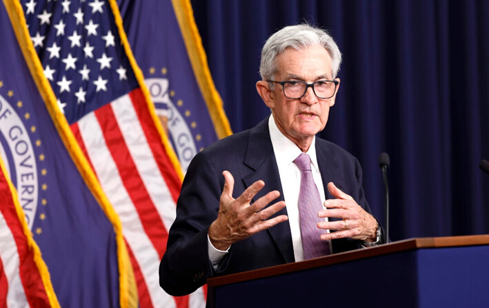 El presidente de la Reserva Federal, Jerome Powell, habla durante una conferencia de prensa en Washington, el 18 de septiembre de 2024. (Anna Moneymaker/Getty Images)