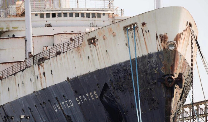 El S.S. United States está amarrado en el río Delaware en Filadelfia el 4 de septiembre de 2024. (Matt Rourke/AP Photo)