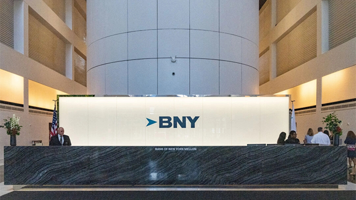 La oficina de la empresa de banca de inversión BNY Mellon en Nueva York el 10 de julio de 2024. (David 'Dee' Delgado/Reuters)