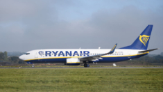 Evacuan avión de Ryanair en la ciudad italiana de Brindisi por incendio en motor