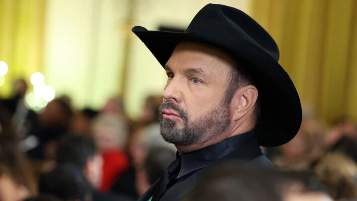 Garth Brooks asiste a una recepción para los homenajeados del Kennedy Center 2022 en Washington el 4 de diciembre de 2022. (Kevin Dietsch/Getty Images). 