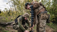 Fuerzas rusas llegan a Toretsk, en la línea de frente de Donetsk, dicen militares ucranianos