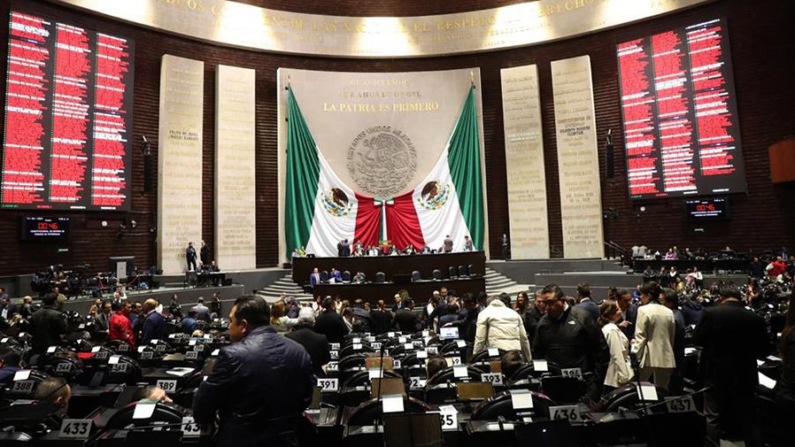 Imagen de archivo de una vista general del recinto de la Cámara de Diputados, en Ciudad de México (México). EFE/ Madla Hartz
