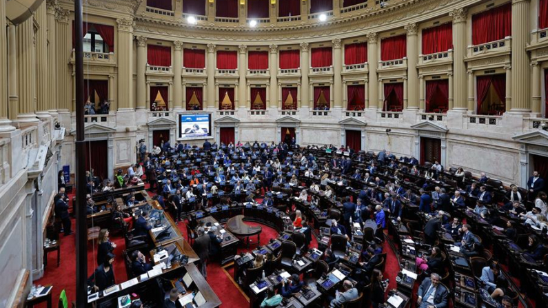 Diputados participan de una sesión en el congreso argentino el 9 de octubre de 2024 en Buenos Aires (Argentina). EFE/Juan Ignacio Roncoroni