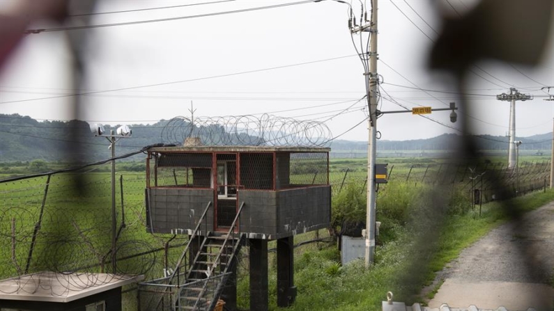 Imagen de archivo de un puesto de control surcoreano en el Parque Imjingak, cerca de la zona desmilitarizada (DMZ) que separa ambas Coreas, en Paju, provincia de Gyeonggi-do, Corea del Sur. EFE/EPA/Jeon Heon-Kyun 