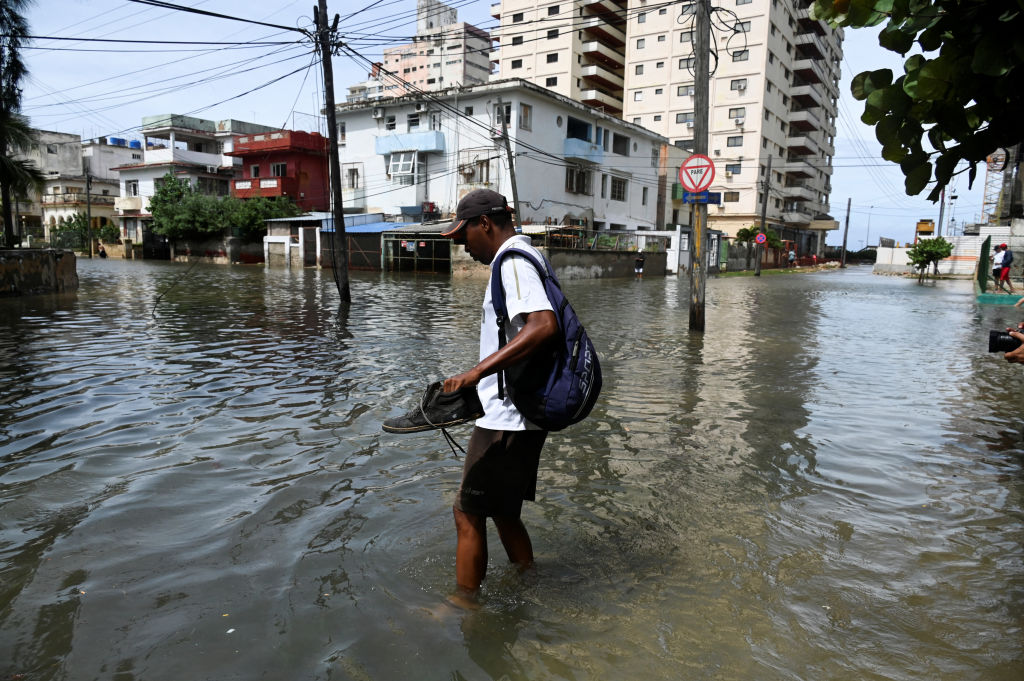 Lluvias del huracán Milton dejan inundaciones moderadas en el occidente cubano