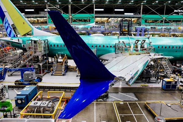 Un avión Boeing 737 MAX es ensamblado en la planta de la compañía en Renton, Washington, el 25 de junio de 2024. (Jennifer Buchanan/Pool vía Reuters)
