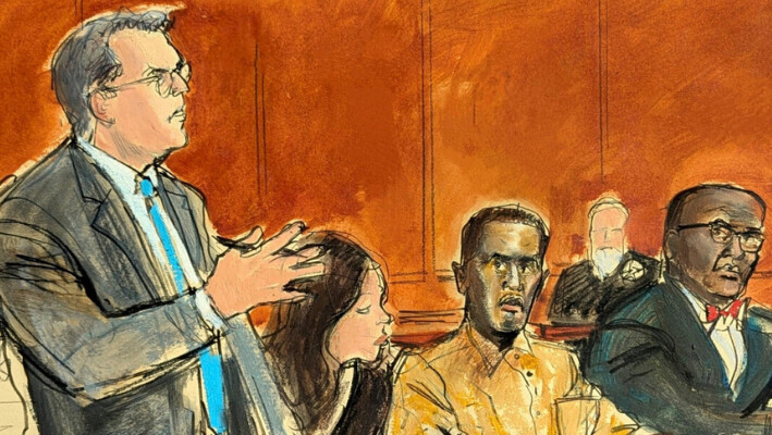 En este boceto de la sala de la Corte, el abogado defensor de Sean "Diddy" Combs, Marc Agnifilo (izq.), se dirige al juez mientras Combs (segundo dcha.) observa durante una audiencia en la Corte  Federal de Nueva York el 10 de octubre de 2024. (Elizabeth Williams vía AP).