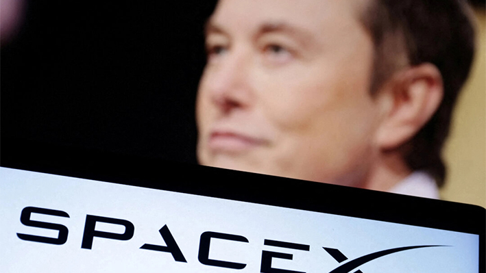 Logotipo de SpaceX y foto de Elon Musk en esta ilustración tomada el 19 de diciembre de 2022. (Dado Ruvic/Reuters)