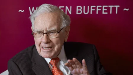 Berkshire de Warren Buffett recorta su participación en Bank of America por debajo del 10%