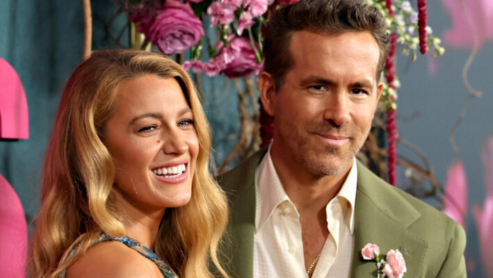 Blake Lively (izq.) y Ryan Reynolds asisten al estreno de "It Ends With Us" en el AMC Lincoln Square Theater de Nueva York el 6 de agosto de 2024. (Cindy Ord/Getty Images). 
