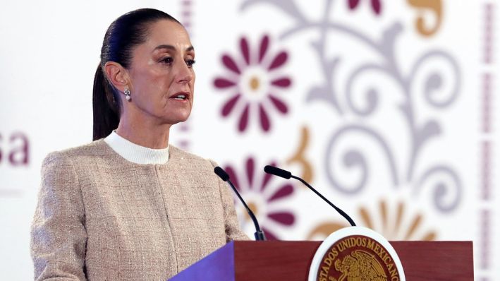  La presidenta de México, Claudia Sheinbaum, habla durante su conferencia de prensa matutina en Palacio Nacional de la Ciudad de México, México, el 14 de agosto de 2024. (EFE/ Mario Guzmán)