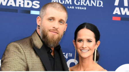 Esposa del cantante Brantley Gilbert da a luz a su bebé en el autobús de la gira en pleno concierto