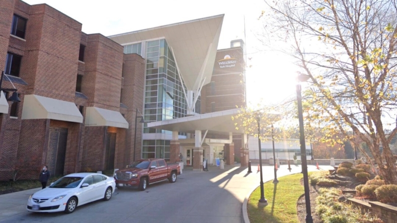 El Hospital WellSpan York en York, Pensilvania, en noviembre de 2021. (Google Street View/Captura de pantalla vía The Epoch Times)