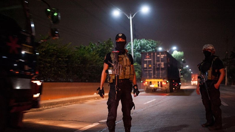 La policía acordona la escena de crimen en Manila, Filipinas, en una imagen de archivo. (Dondi Tawatao/Getty Images)