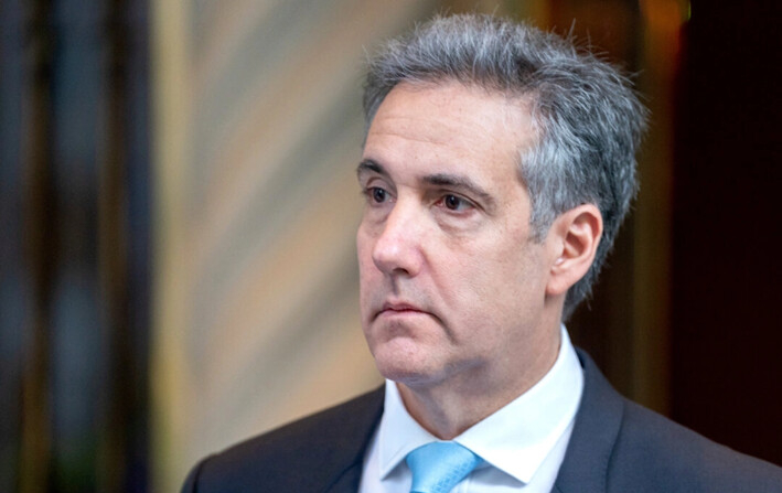 Exabogado de Trump, Michael Cohen, sale de su casa para asistir a la Corte Penal de Manhattan en la ciudad de Nueva York, el 14 de mayo de 2024. (David Dee Delgado/Getty Images)