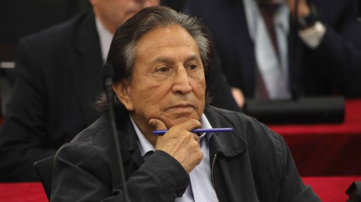 El expresidente Alejandro Toledo, asiste a la lectura de su sentencia el lunes, en Lima, Perú.  (EFE/ Poder Judicial)