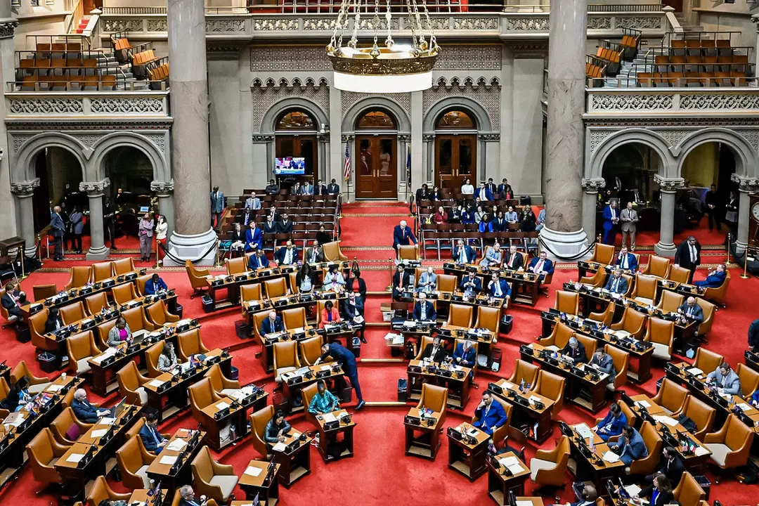 La Cámara de la Asamblea del Estado de Nueva York en el Capitolio estatal en Albany, Nueva York, el 16 de enero de 2024. (Hans Pennink/Foto AP)