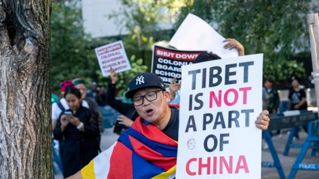 “Crímenes internacionales” de Beijing contra uigures y tibetanos reciben la condena de 15 naciones