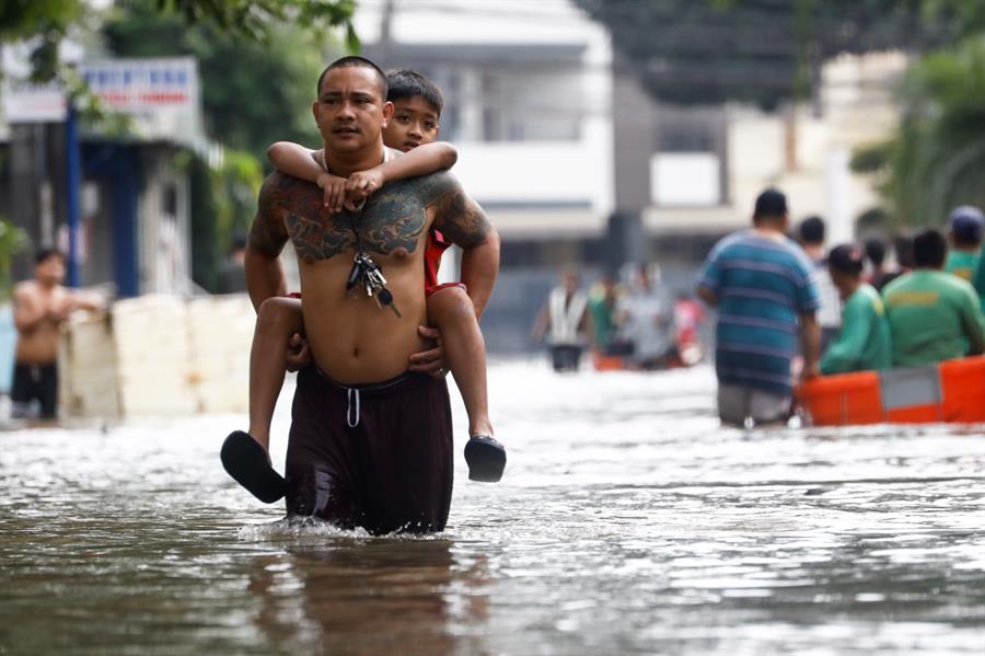 Suben a 46 los muertos a causa de la tormenta tropical Trami en Filipinas