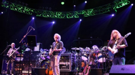 Muere Phil Lesh, bajista cofundador de Grateful Dead, a los 84 años