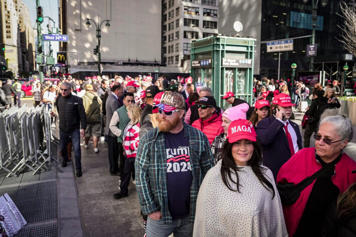 Partidarios de Trump se reúnen en Nueva York para un mitin en el Madison Square Garden