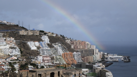 Lluvias de hasta 45 litros/hora activan la alerta en 7 comunidades, el Levante en naranja