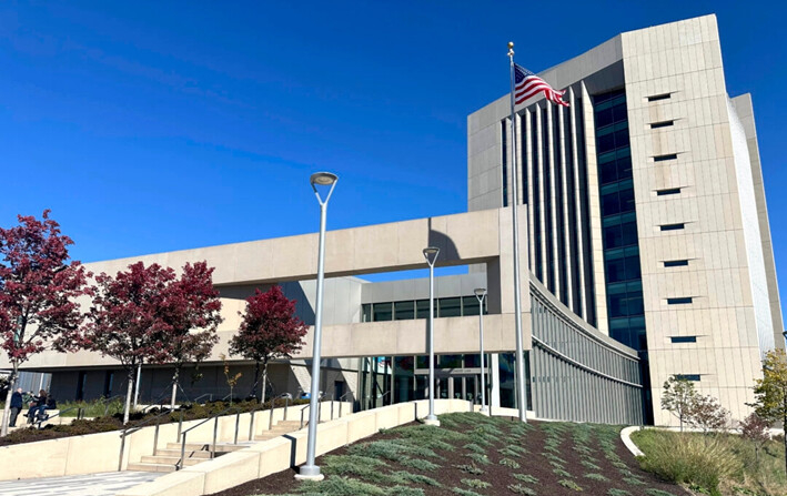 El exterior de la corte federal en Harrisburg, Pensilvania, el 18 de octubre de 2024. (Mark Scolforo/AP Photo)