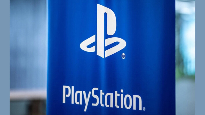 El logotipo de PlayStation durante un evento mediático del estudio Team Asobi en las oficinas de Sony Interactive Entertainment en Tokio el 29 de agosto de 2024. (Philip Fong/AFP vía Getty Images).