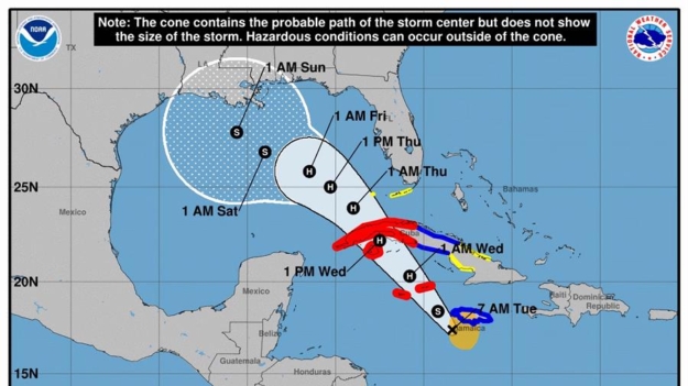 Tormenta Rafael puede convertirse en huracán mientras se aproxima a Islas Caimán y Cuba