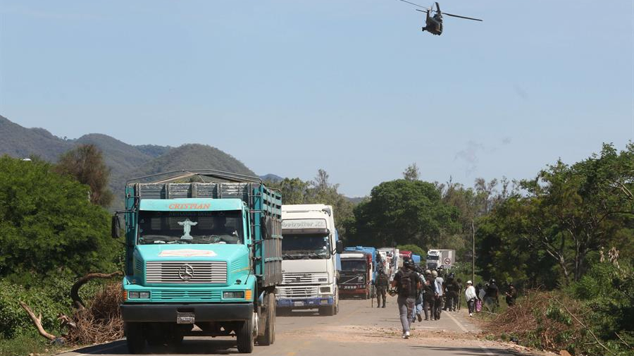 Surtidores se declaran en emergencia ante falta de combustible en Bolivia