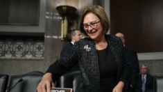 Senadora Deb Fischer conserva su escaño de Nebraska frente al líder sindical Dan Osborn