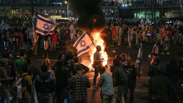 Estallan protestas en Israel después de que Netanyahu destituyera al ministro de Defensa Gallant