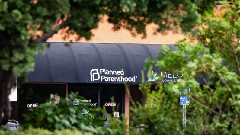 Un centro de Planned Parenthood en Anaheim, California, el 10 de septiembre de 2020. (John Fredricks/The Epoch Times)