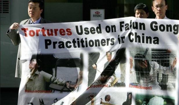 Persiste la persecución contra practicantes de Falun Gong: miles de encarcelados y torturados este año