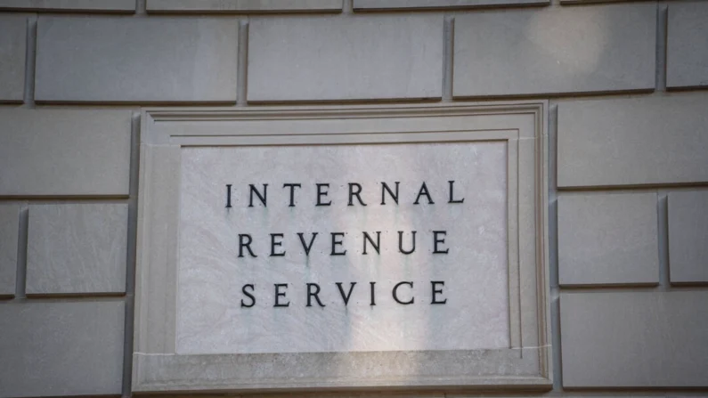 El Servicio de Impuestos Internos (IRS) en Washington el 12 de agosto de 2024. (Madalina Vasiliu/The Epoch Times)