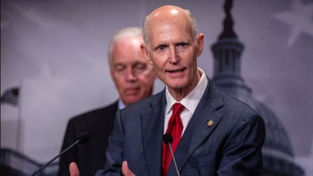 Rick Scott recibe apoyo de aliados de Trump en la contienda por el liderazgo del GOP en el Senado