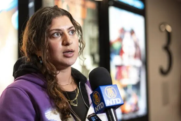 Maya Hamati, miembro del público, tras asistir a la proyección de la película State Organs en Village East by Angelika, en Nueva York, el 9 de noviembre de 2024. (Samira Bouaou/The Epoch Times)