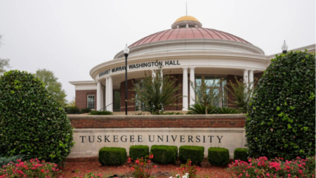 Identifican al hombre que murió en un tiroteo en la Universidad de Tuskegee