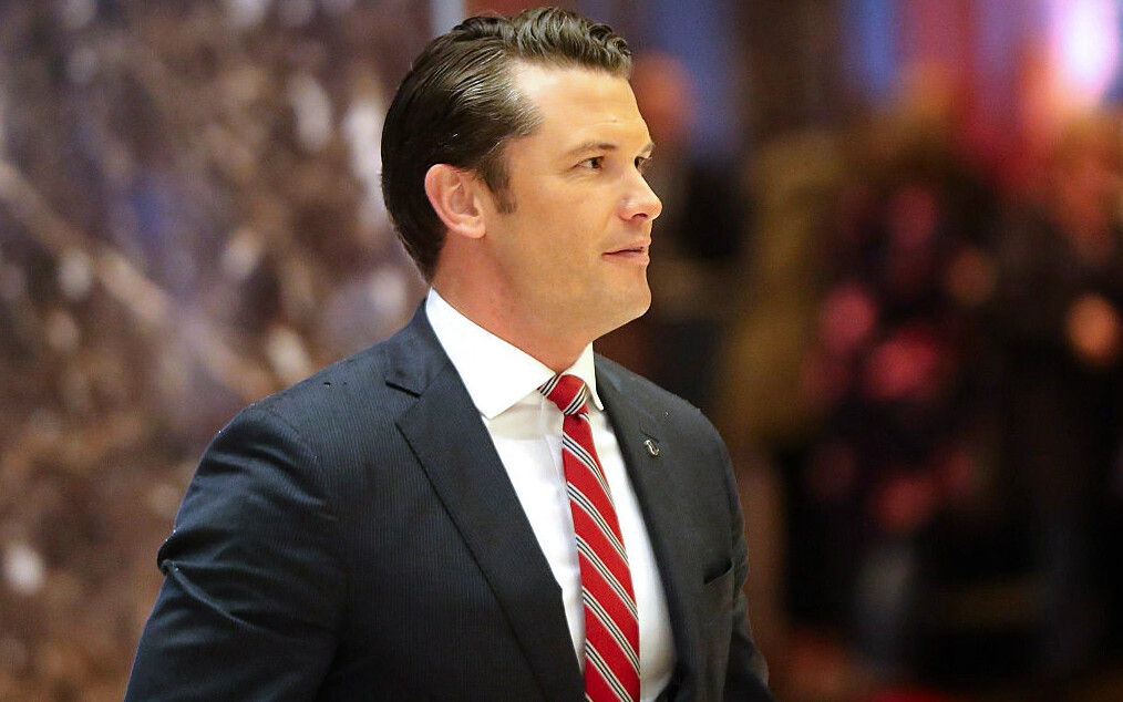 Trump nombra al presentador de Fox News y veterano Pete Hegseth como secretario de Defensa