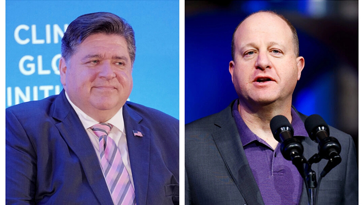 (Izquierda) El gobernador de Illinois, JB Pritzker, en el New York Hilton Midtown de Nueva York el 24 de septiembre de 2024; (Derecha) El gobernador de Colorado, Jared Polis, habla en Pueblo, Colorado, el 29 de noviembre de 2023. (Craig Barritt; Michael Ciaglo/Getty Images)