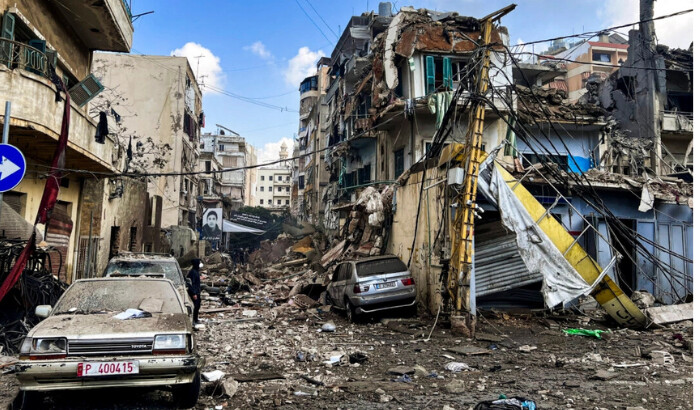 Un barrio del sur de Beirut tras un ataque aéreo israelí el 13 de noviembre de 2024. (Ibrahim Amro / AFP vía Getty Images)