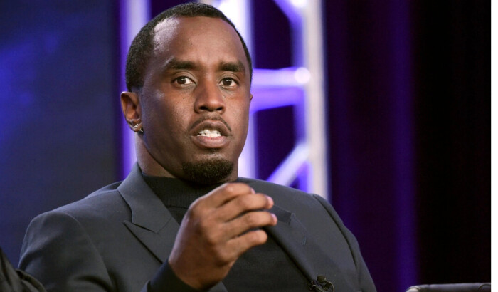 Sean 'Diddy' Combs participa en el panel "The Four" durante el FOX Television Critics Association Winter Press Tour en Pasadena, California, el 4 de enero de 2018. (Richard Shotwell/Invision/AP Photo)