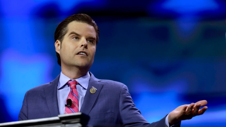 El entonces representante Matt Gaetz (R-Fla.) habla durante la conferencia Turning Point Action en West Palm Beach, Florida, el 15 de julio de 2023. (Joe Raedle/Getty Images)