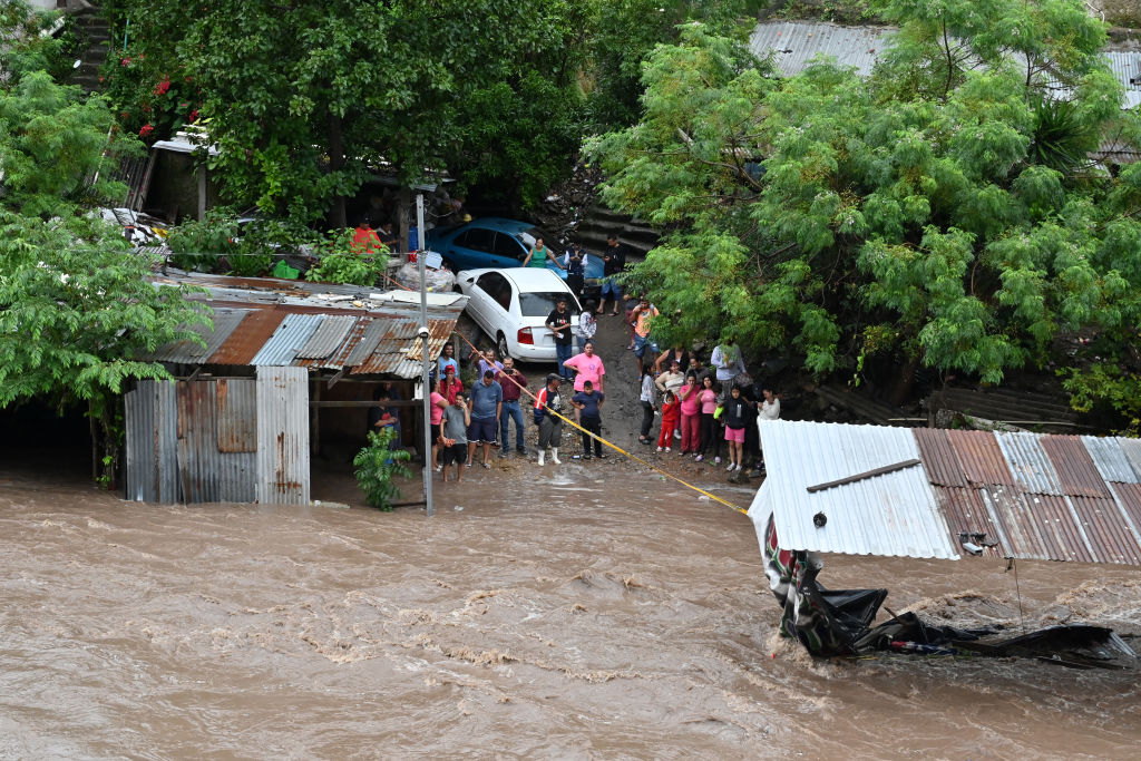 España le brinda ayuda a Honduras para los damnificados de la tormenta tropical Sara